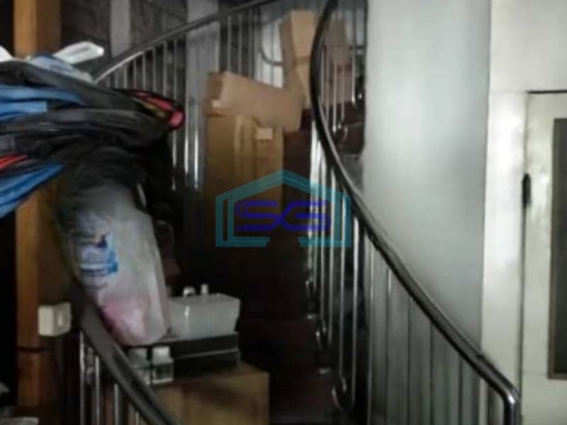 Dijual Ruko Luas Bangunan  348 m² Lokasi Surabaya Kota