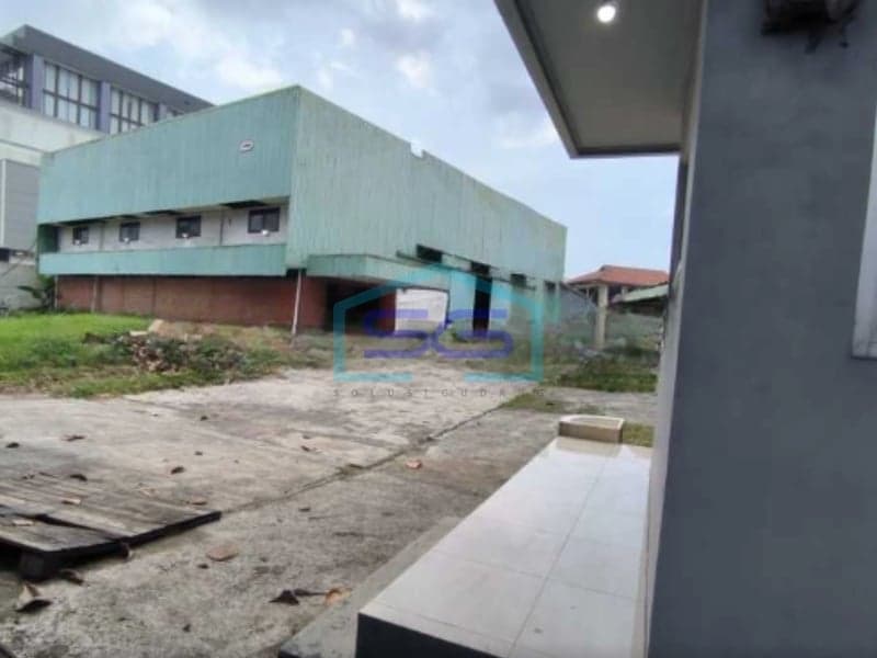 Dijual Gudang Lokasi Strategis dan Siap Pakai di Jakarta Utara LB 1.300 m²