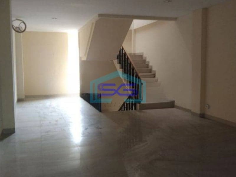 Disewakan Ruko 4 Lantai LT 350m2 Bulungan Blok M Jakarta Selatan