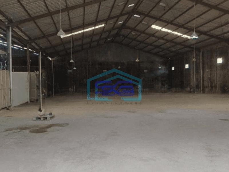 Disewakan Gudang Ada Kantor Luas Bangunan  1600 m² Lokasi Bebas Banjir di Cipondoh Tangerang
