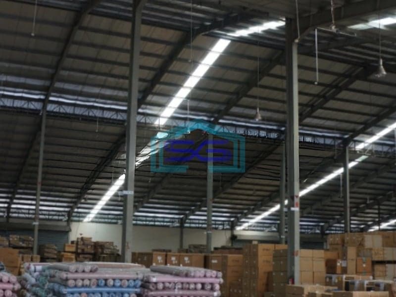 Disewakan Gudang Loading Dock dan Modern Di Cikarang Pusat Bekasi Luas Bangunan 20480 m²