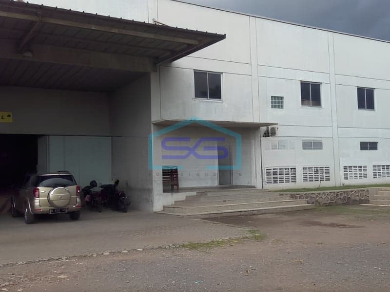 Disewakan Gudang Dekat Jalan Raya Semarang Mangkang, Jawa Tengah LB 1500 m²
