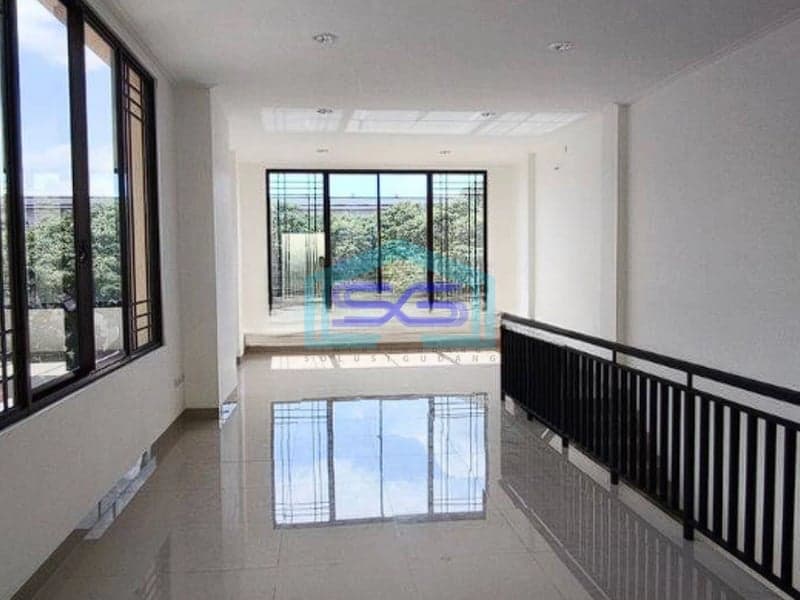 Disewakan Cepat Ruko Korean Town 3 Lantai Hoek, Green Lake City Tangerang
