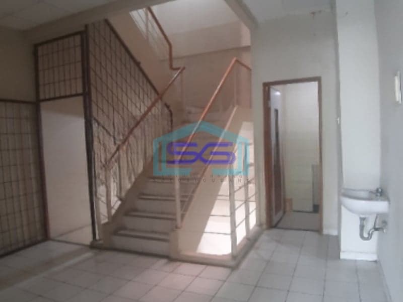 Dijual Ruko Luas Bangunan 256 m² Lokasi di Bandengan Jakarta Utara