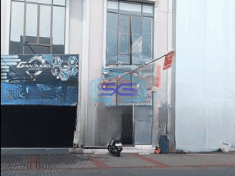 Disewakan Ruko 2 Lantai Lokasi Strategis di Gading Serpong Tangerang