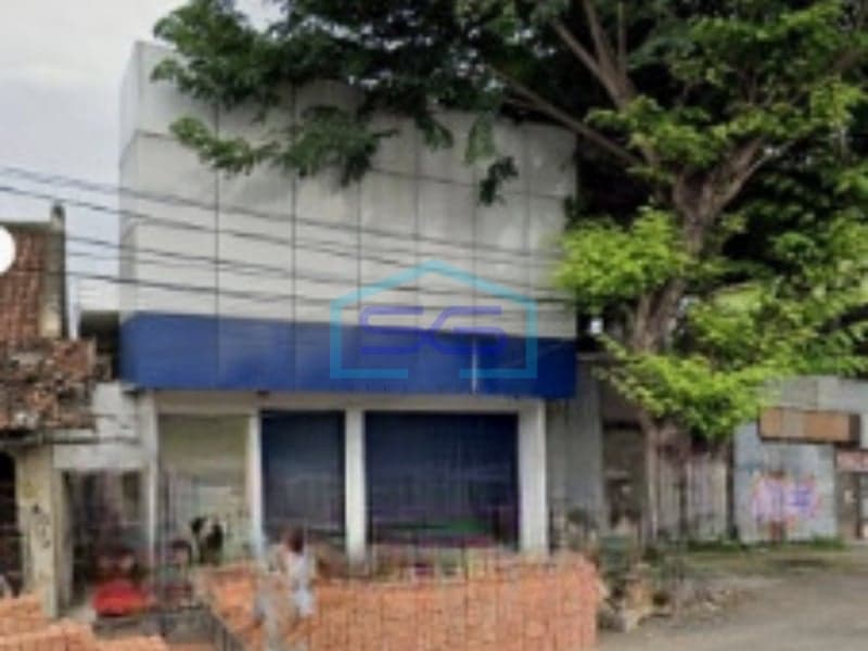 Dijual Ruko Depan Jalan Raya Dekat Alun Alun di Kendal LB 900 m²