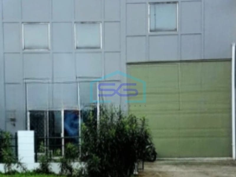 Warehouse for Rent - 325 sqm Building Area, Flood-Free in Tangerang