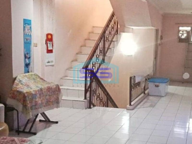 Dijual Ruko 3.5 Lantai di Taman Palem Jakarta Barat LT 90m2