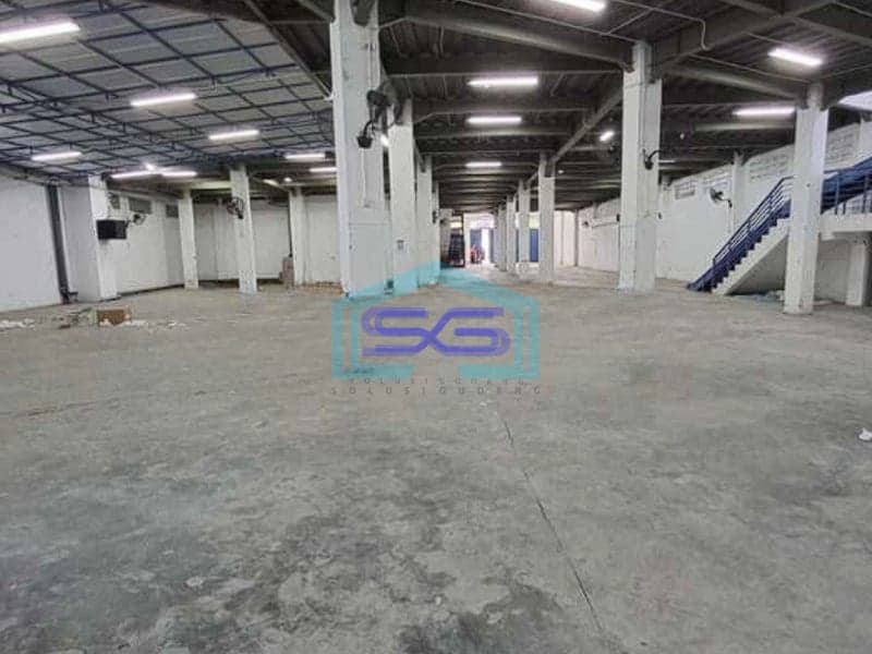 Disewakan Ruang Usaha Gedung Seminyak Bali Luas Bangunan 1700m2