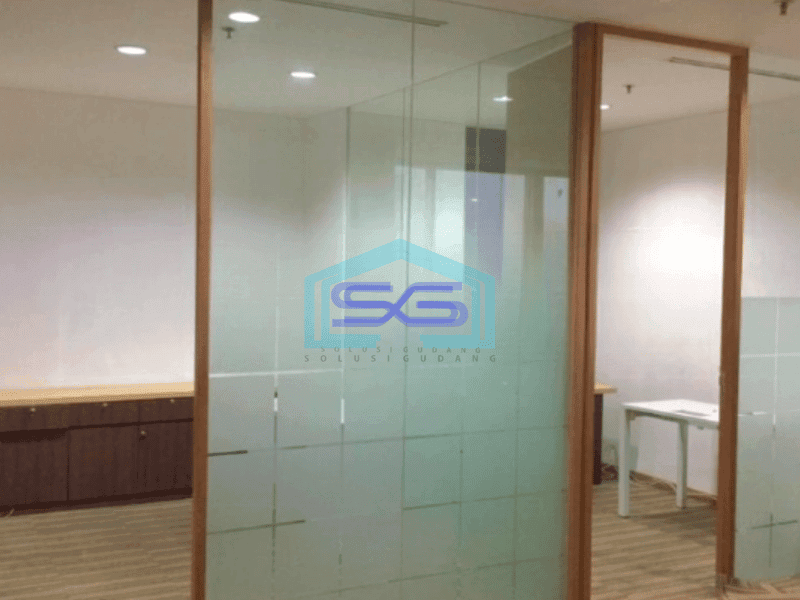 Disewakan Gedeung Kantor Luas Bangunan  300 m² di Sudirman Jakarta Selatan