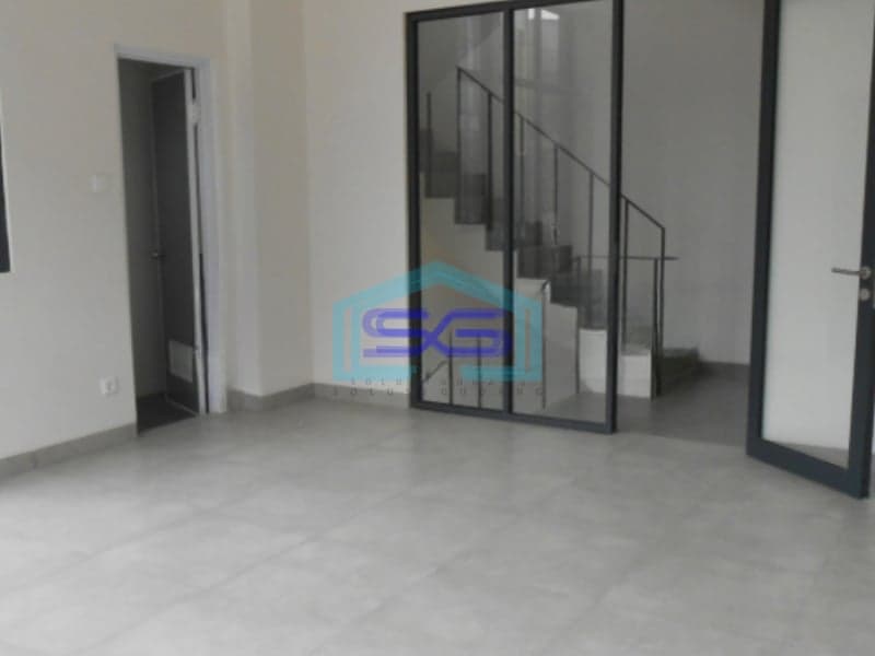Dijual Ruko Hoek Murah 3 Lantai Lokasi di Bsd Tangerang Luas Bangunan 144m2