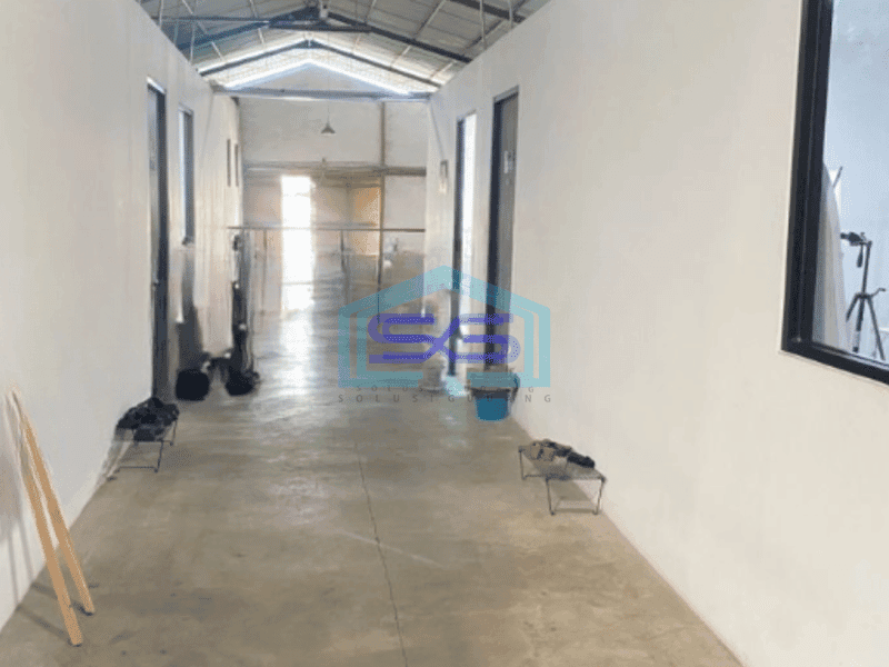 Dijual Gudang Kondisi Rapi Luas Bangunan  777 m² Lokasi Margomulyo Surabaya