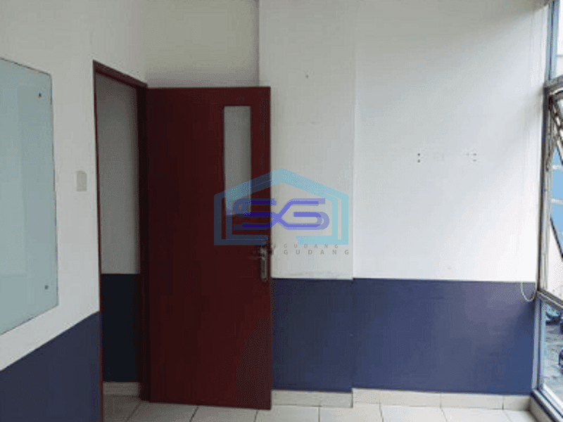 Disewakan Ruko di Kebon Jeruk, Jl. Perjuangan Jakarta Barat LB 273m2