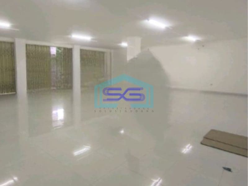 Disewakan Ruko Siap Pakai Luas Tanah 144 m² Lokasi di Jakarta Barat