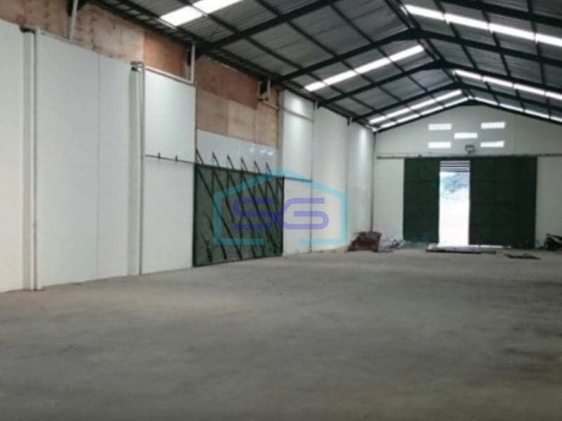 Dijual Gudang Siap Pakai Lokasi Strategis di Kopo, Bandung LB 600 m²