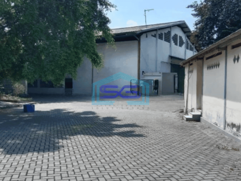 Dijual gudang Ex Pabrik Kepatihan Gresik Luas Bangunan 6800 m²