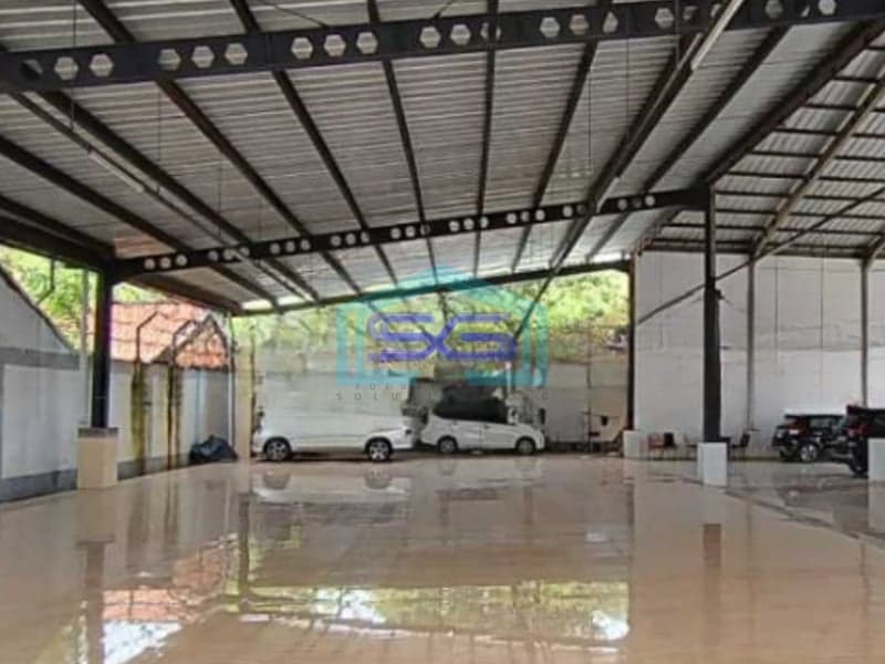 Dijual Ruang Usaha Luas Bangunan 650 m² Lokasi di Sawangan Depok Jawa Barat