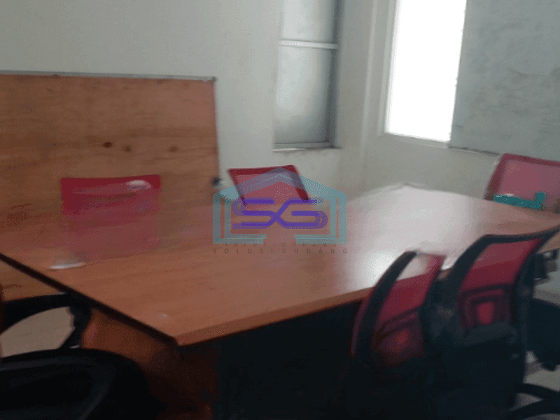 Disewakan Gudang Ex Showroom Luas Bangunan  1500 m² di Sukabumi