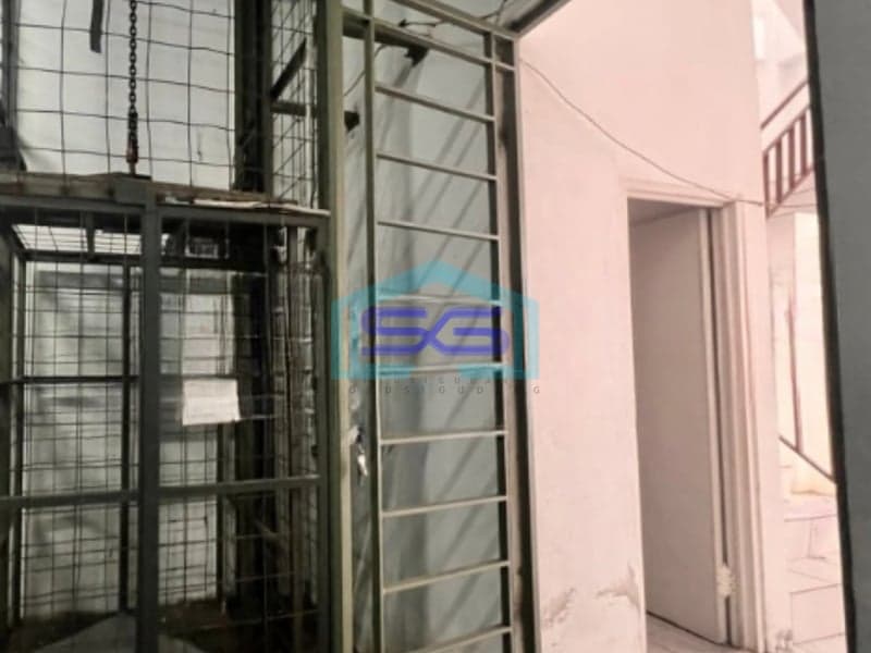 Dijual Gudang Luas Bangunan 243 m² Lokasi Karawang Barat