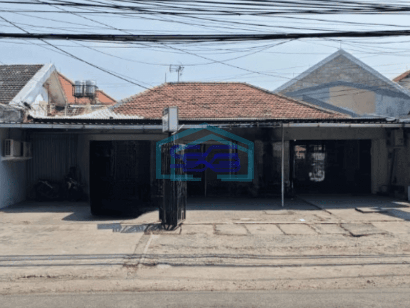 Disewakan Ruang Usaha Raya Tenggilis Mejoyo Luas Bangunan 400 m²