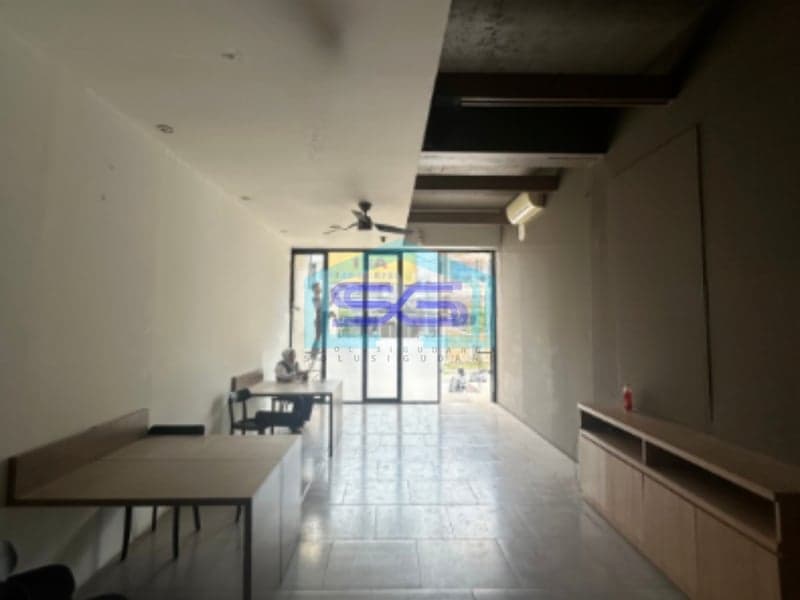 Disewakan Ruko Hoek Rapih Pluit Jakarta Utara Luas Bangunan 680m2