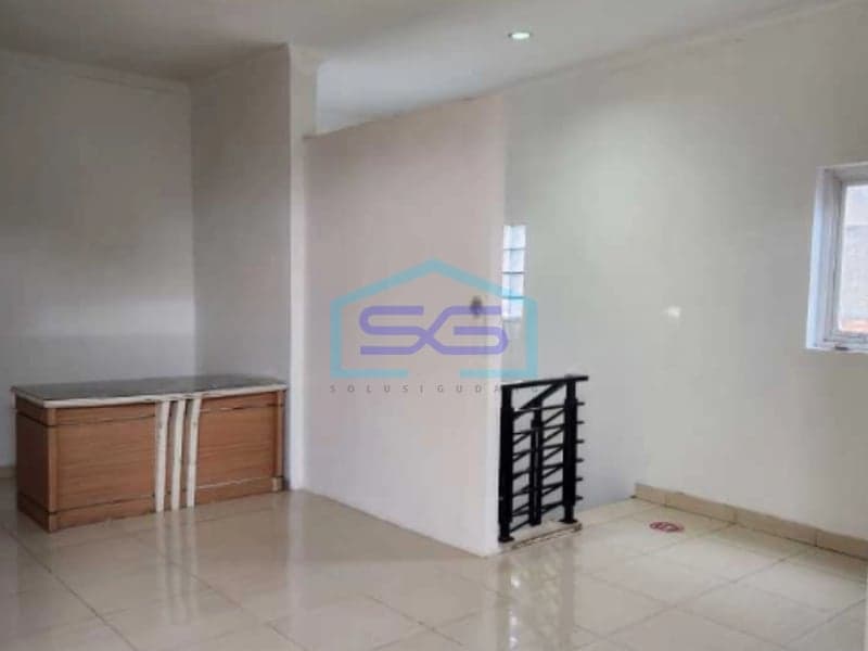Disewakan Ruko/Ruang Usaha/Kantor di Mainroad Kiaracondong Bandung Luas Bangunan 300m²