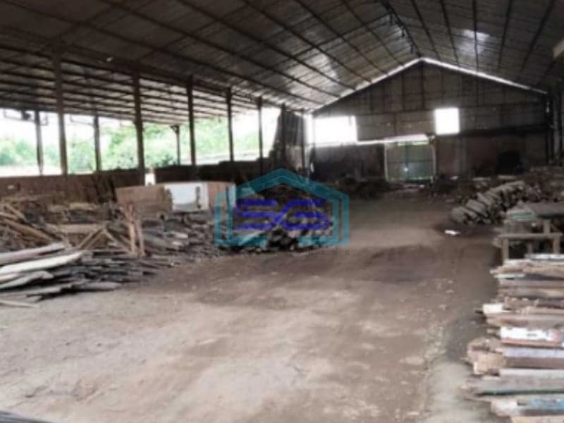 Disewakan Gudang Furniture Zona Industri Lokasi Jepara Jawa Tengah Luas Bangunan 5000m2