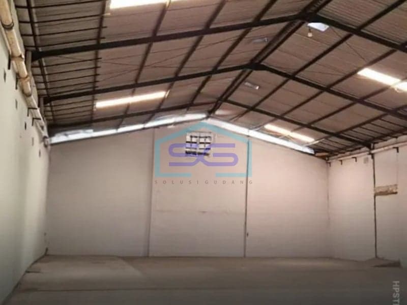 Warehouse for Rent in Semarang Central Java Building Area 650 sqm Ready to Occupy