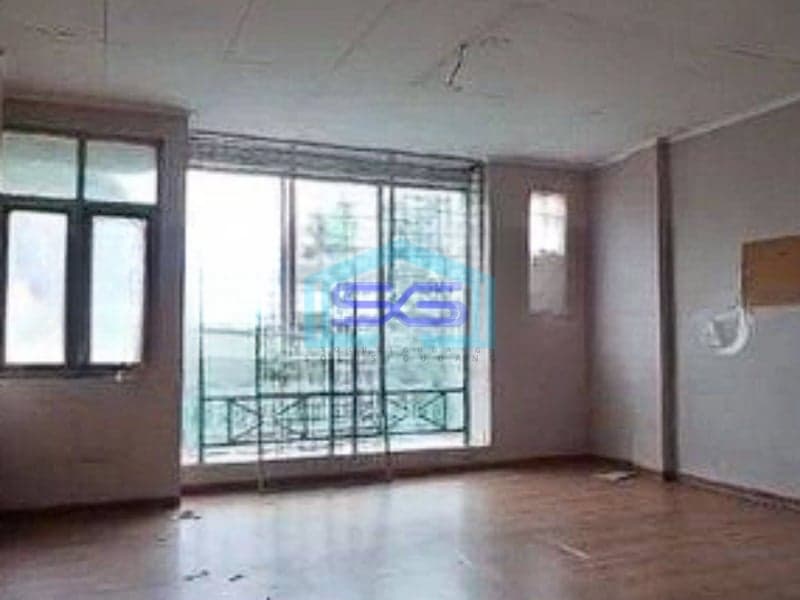 Disewakan cepat Ruko 3 Lantai Strategis di Taman Palem Lestari Jakarta Barat LB 300m2