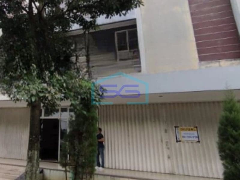 For Sale: Spacious Parking Shophouse in West Semarang, Land Area 108 m²