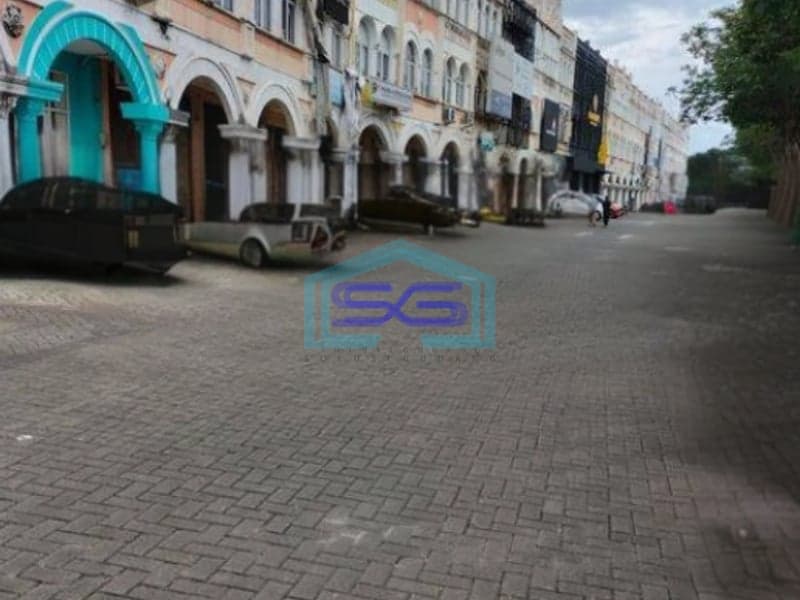 Dijual  Ruko Alicante Strategis Hadap Jalan Raya di Gading Serpong Tangerang