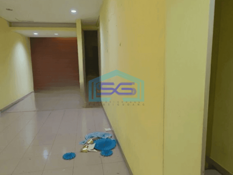 Disewakan Ruko Luas Bangunan 160 m² di Jalan Raya Pluit Jakarta Utara