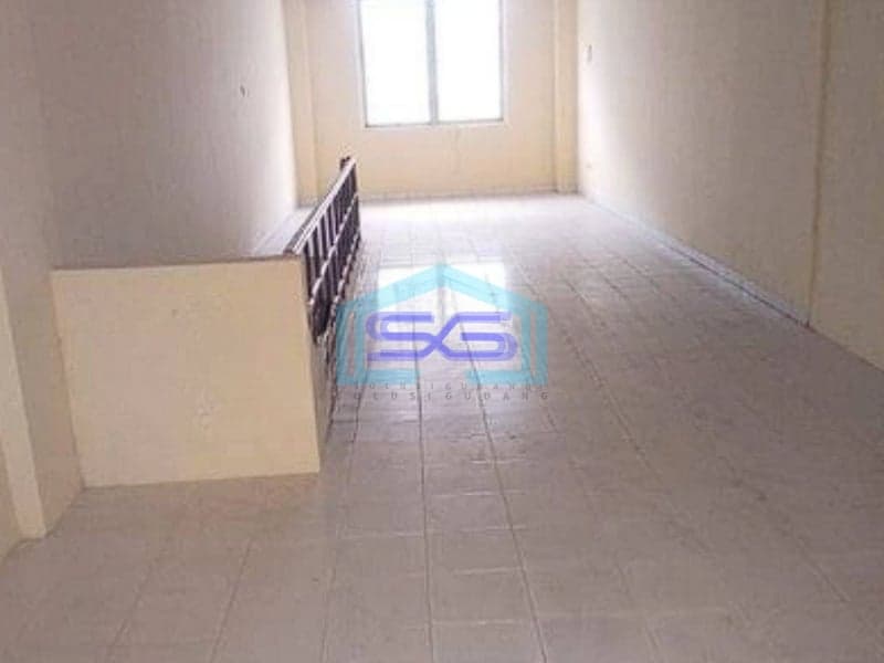 Disewakan Ruko 3 Lantai di Jalan Utama Bekasi
