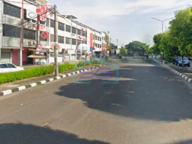 Disewakan Ruko Daan Mogot Baru 3.5 Lantai Jakarta Barat, Luas Tanah 80 m²