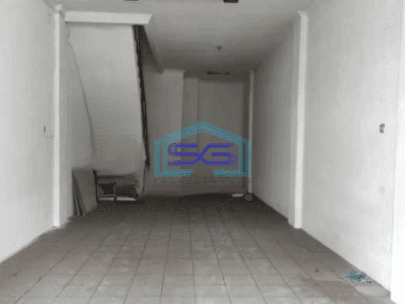 Disewakan Ruko Luas Bangunan 250 m² di Tepi Jalan Raya Bandengan Jakarta Utara