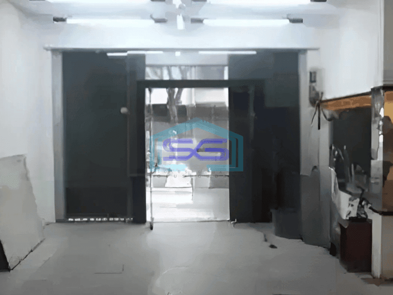 Disewakan Ruko Siap Pakai Luas Bangunan 180 m² di Pinggir Jalan Besar Tangerang