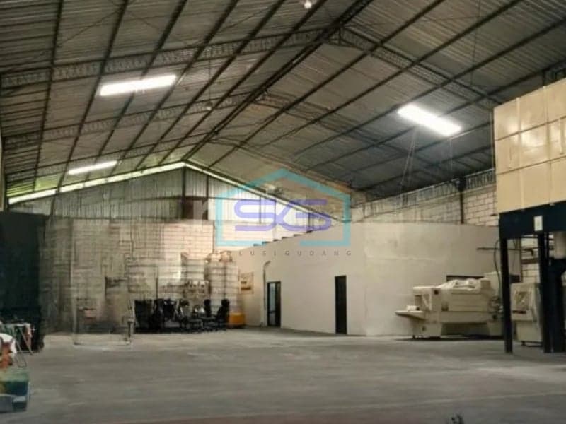 Warehouse for Rent in West Semarang, Central Java - Building Area 630m²