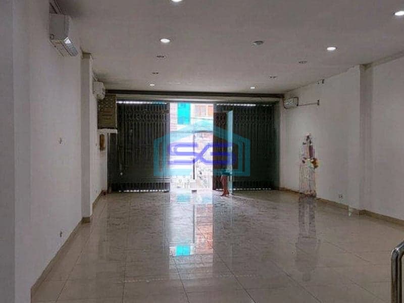 Disewakan Ruko 4,5 Lantai Di Muara Karang Jakarta Utara Rapih, Siap Pakai