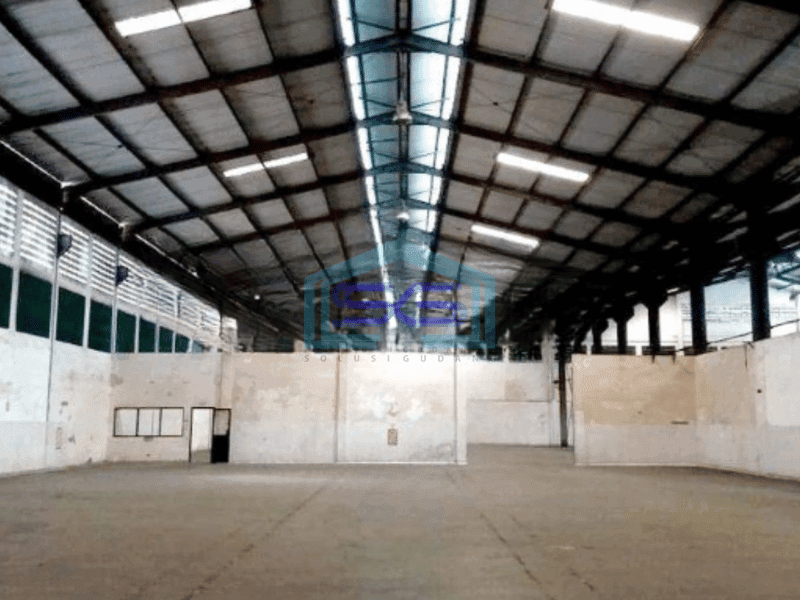 Disewakan Gudang Plus Kantor Lokasi Strategis Luas Bangunan  2760 m² di Gadang Malang