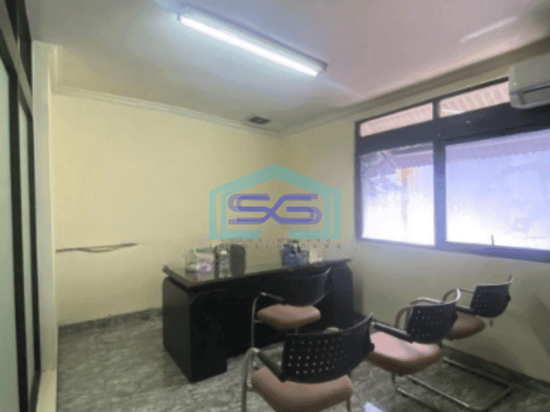 Dijual Ruko Lokasi Strategis di Pondok Indah Jakarta Selatan Luas Bangunan 196 m²