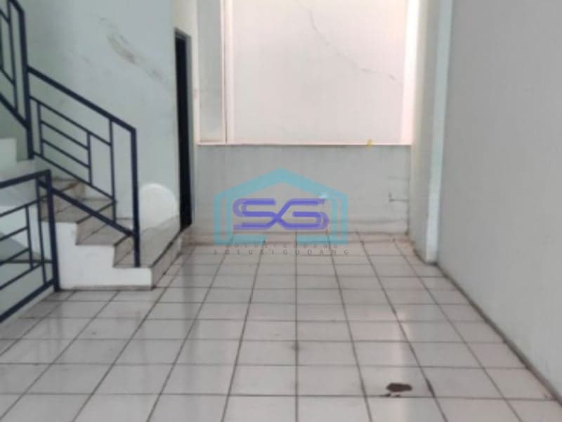 Disewakan Ruko Di Pluit Raya Jakarta Utara 4,5 Lantai Bangunan Bagus LB 240m2