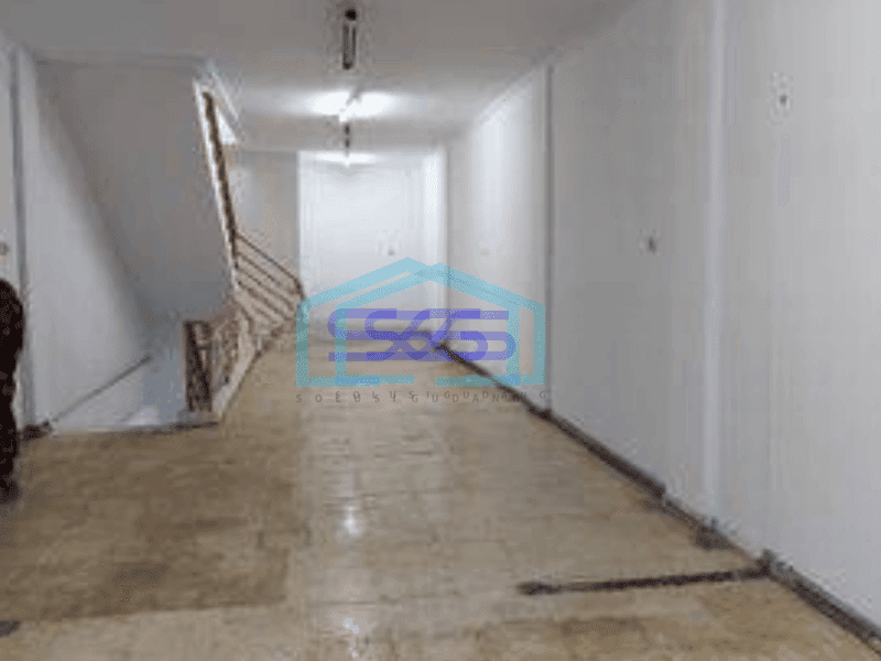 Disewa ruko 4 lantai di Harmoni, Jakarta Pusat