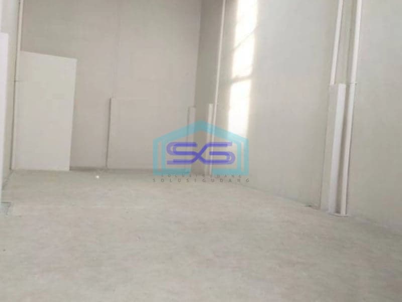 Disewakan Gudang Green Lake City LB 120m2 Bisa Masuk Kontainer Jakarta barat