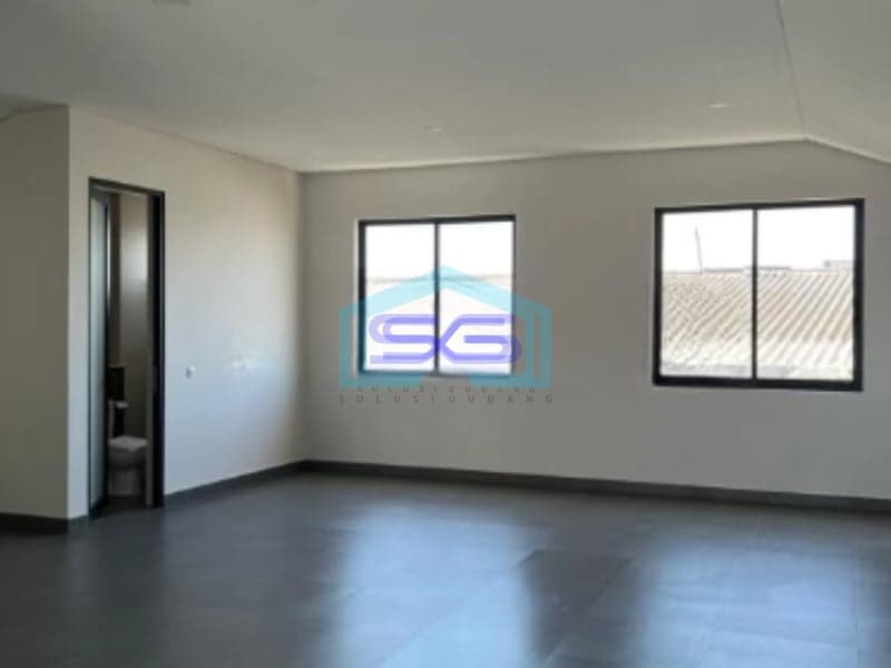 Disewakan Ruko Baru Dan Bagus Sekali 3,5 Lantai Di Otista Bandung Luas Bangunan  740 m²