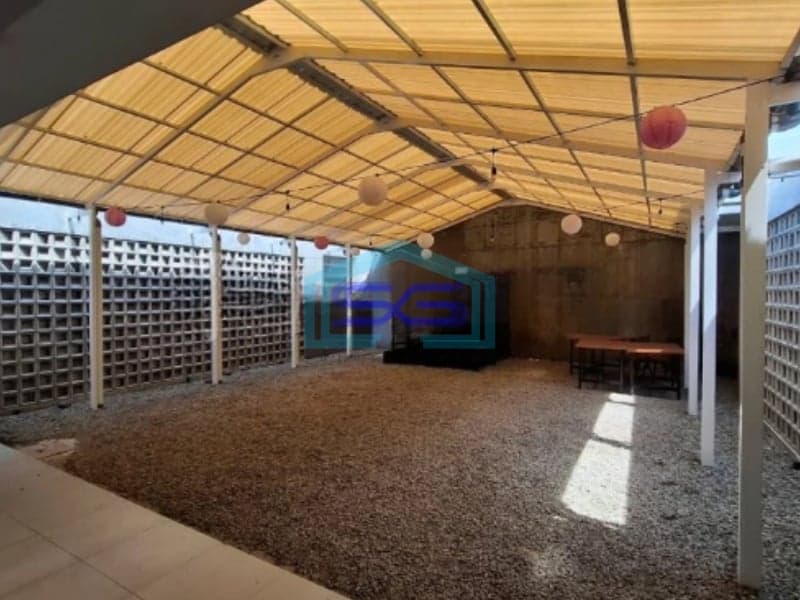 Disewakan Ruang Usaha Lokasi Ramai dan Premium di Bandung Luas 300m2