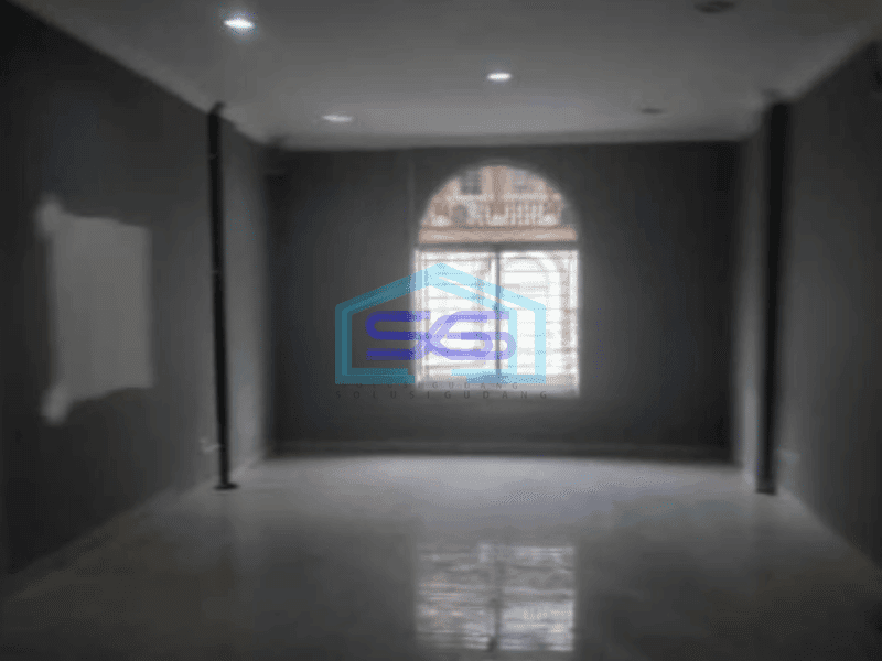 Disewakan Ruko Sentra Niaga Jakarta Barat Luas Bangunan 236 m²