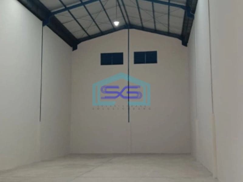 Disewakan Gudang Ada Kantor Luas Tanah  300 m² di Tangerang