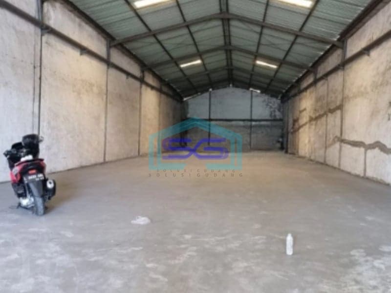 Disewakan Gudang Ada Kantor Luas Tanah 520 m² Lokasi di Surabaya