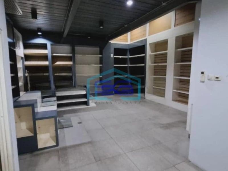 Dijual Gudang Luas Tanah  397 m² Lokasi di Kapuk Kamal Jakarta Barat
