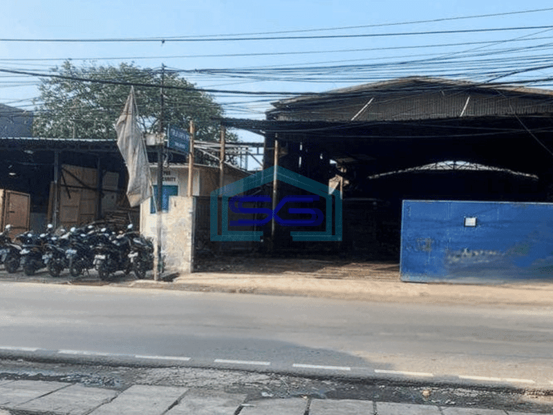 Dijual gudang bagus siap pakai di Kamal Tegal Alur